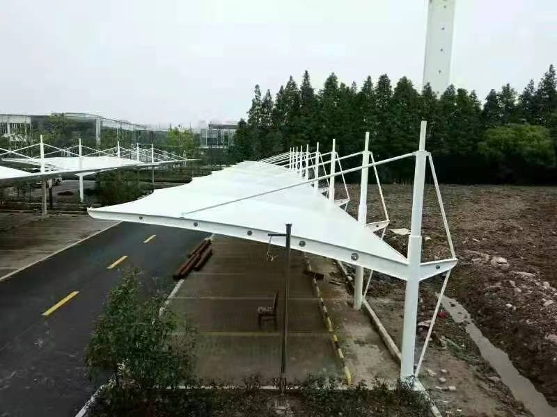 膜结构停车棚